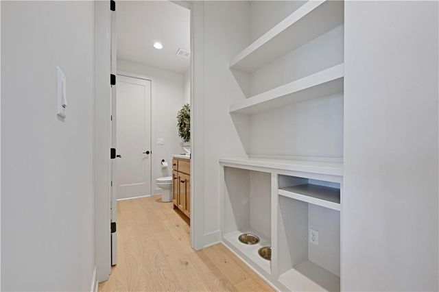 17021 Magnolia Street, Overland Park, KS 66221