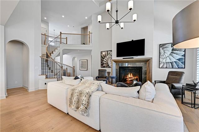 17021 Magnolia Street, Overland Park, KS 66221