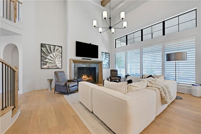 17021 Magnolia Street, Overland Park, KS 66221