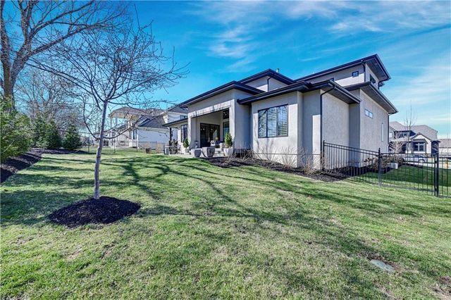 17021 Magnolia Street, Overland Park, KS 66221