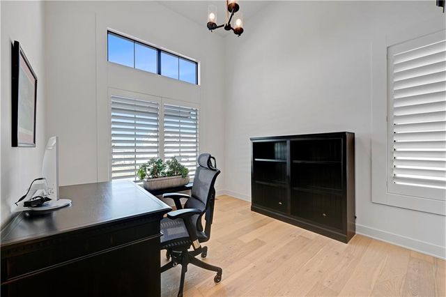 17021 Magnolia Street, Overland Park, KS 66221