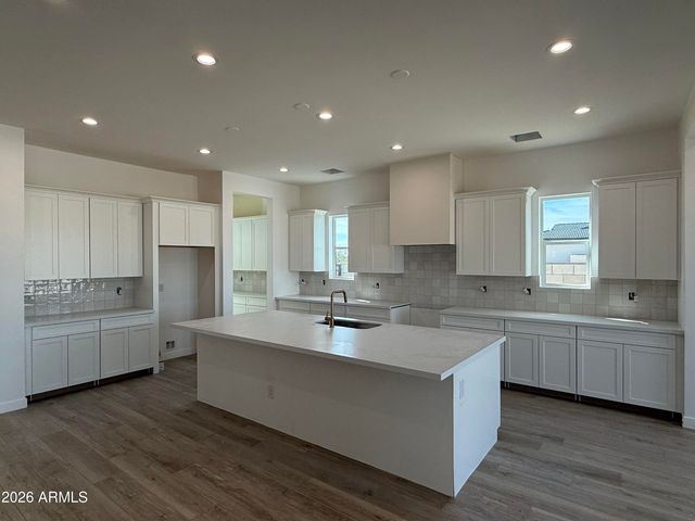 6447 E OASIS Circle, Mesa, AZ 85215