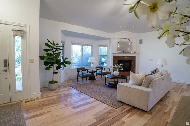 913 S COYOTE CV, Lehi, UT 84043