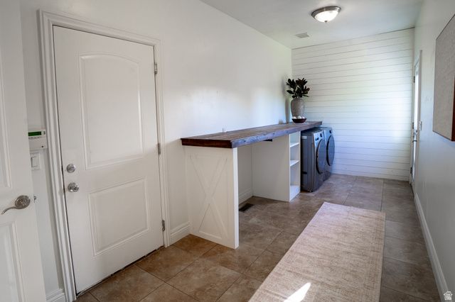 913 S COYOTE CV, Lehi, UT 84043