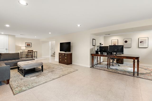 8239 W 138th Street, Orland Park, IL 60462