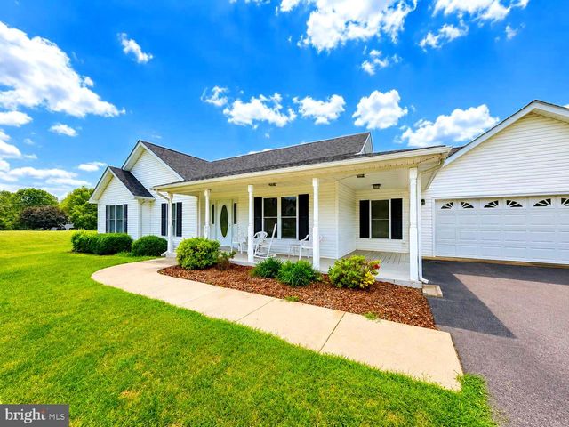 39 GROUSE KNOLL LN, Summit Point, WV 25446