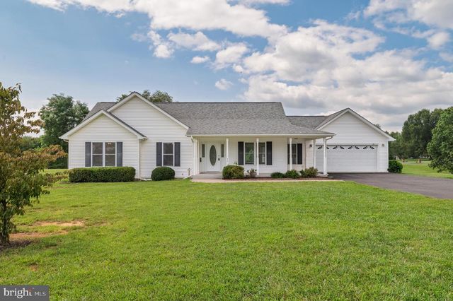 39 GROUSE KNOLL LN, Summit Point, WV 25446