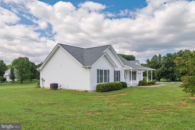 39 GROUSE KNOLL LN, Summit Point, WV 25446