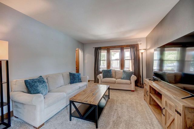 233 S 73rd STREET, Milwaukee, WI 53214