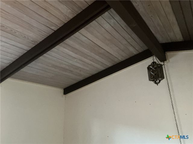 407 Wisteria Avenue, Victoria, TX 77901