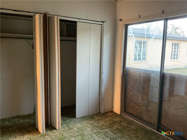 407 Wisteria Avenue, Victoria, TX 77901