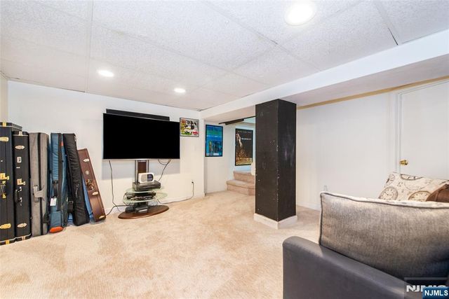 275 Springfield Avenue, Hasbrouck Heights, NJ 07604