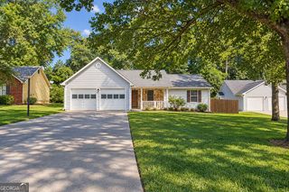 10436 Tara Pointe Drive, Jonesboro, GA 30238
