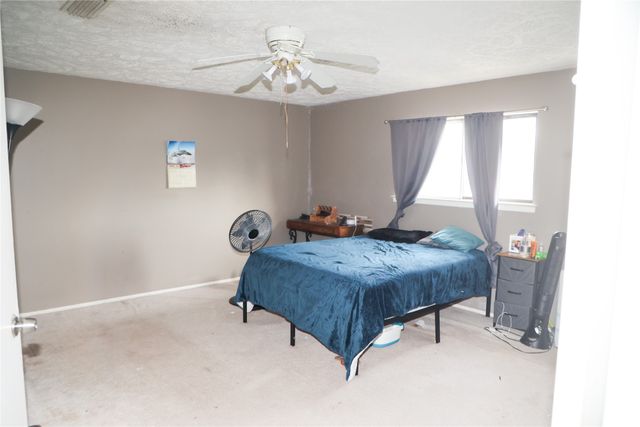 99 W Mountain Creek Drive, Grand Prairie, TX 75052