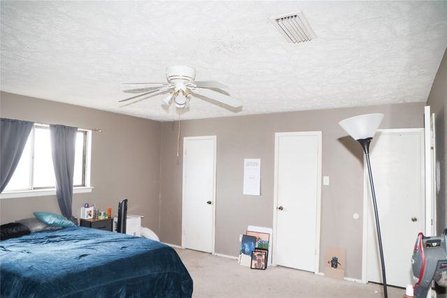 99 W Mountain Creek Drive, Grand Prairie, TX 75052
