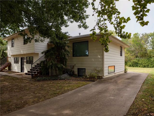 2913-2917 Missouri Street, Lawrence, KS 66046