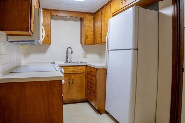 2913-2917 Missouri Street, Lawrence, KS 66046