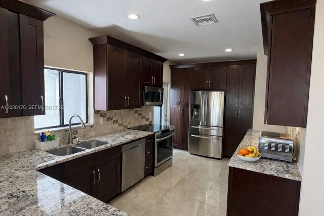 21719 Cromwell Circle, Boca Raton, FL 33486