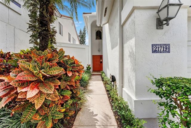 21719 Cromwell Circle, Boca Raton, FL 33486