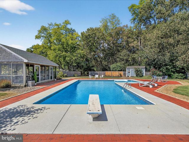 265 N OLD STONEHOUSE RD, Carlisle, PA 17015