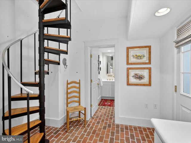 265 N OLD STONEHOUSE RD, Carlisle, PA 17015