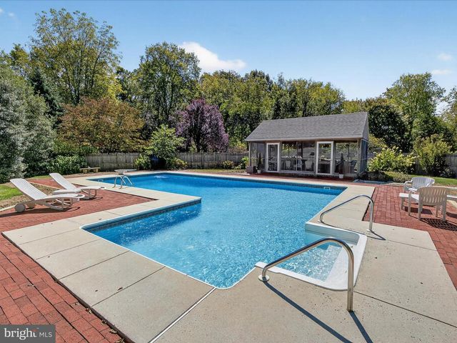 265 N OLD STONEHOUSE RD, Carlisle, PA 17015