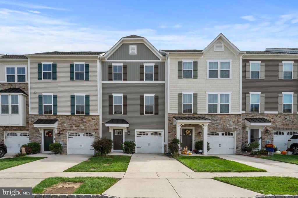 2109 LAMINGTON CT, CLARKSBORO, NJ 08020 — exterior