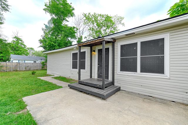 1700 S Jefferson Street, Kaufman, TX 75142