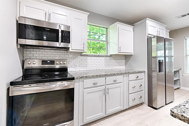 1700 S Jefferson Street, Kaufman, TX 75142