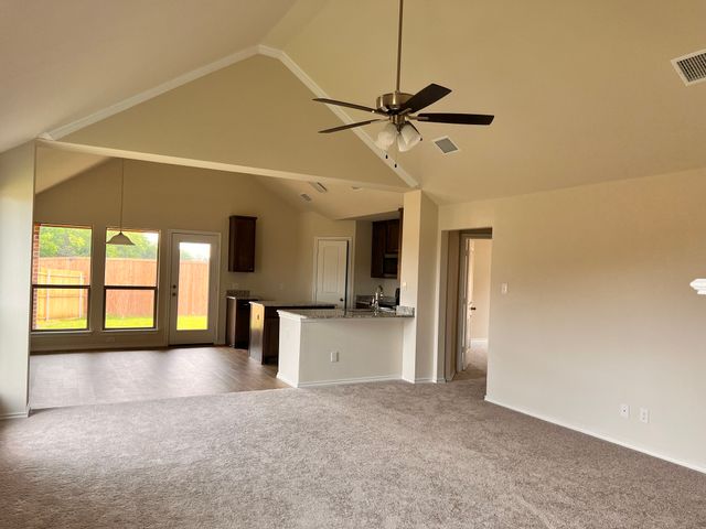 324 Greenhaven Drive, Seagoville, TX 75159