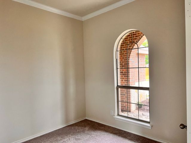 324 Greenhaven Drive, Seagoville, TX 75159