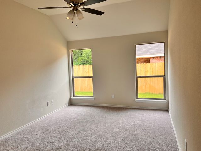 324 Greenhaven Drive, Seagoville, TX 75159