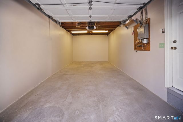 6 Three Seasons Lane, Norwalk, CT 06851