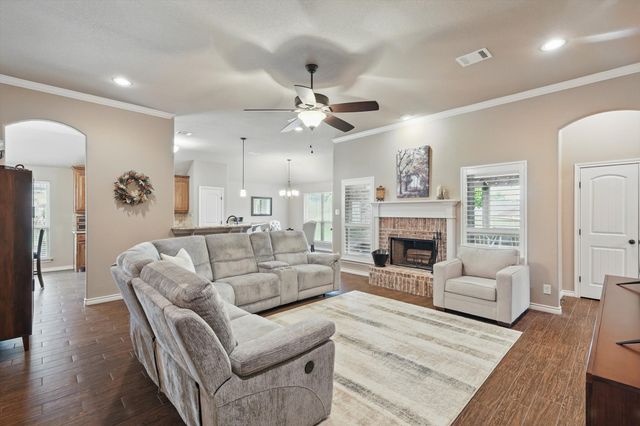 2134 Sagewood Drive, Weatherford, TX 76087
