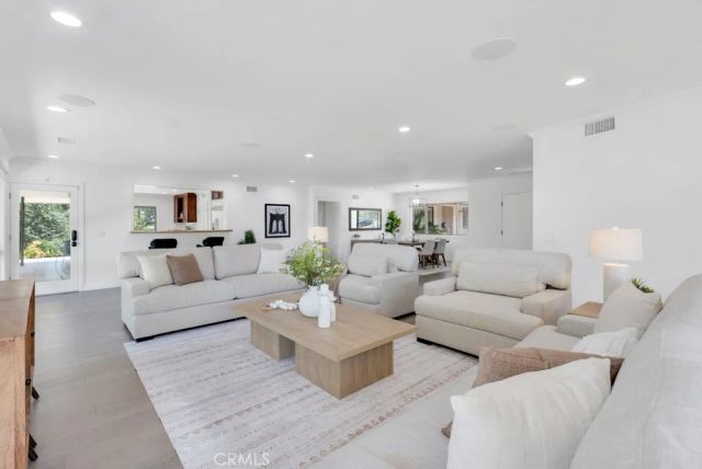 4430 Cezanne, Woodland Hills, CA 91364