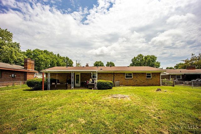 105 Gwen Lane, Trenton, OH 45067