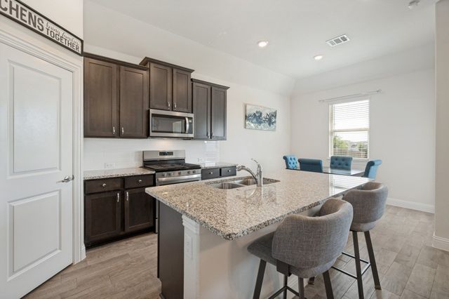 3020 Aransas Avenue, Aubrey, TX 76227