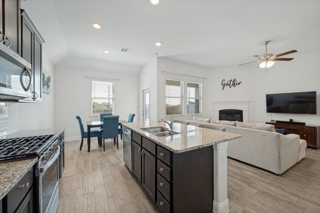 3020 Aransas Avenue, Aubrey, TX 76227
