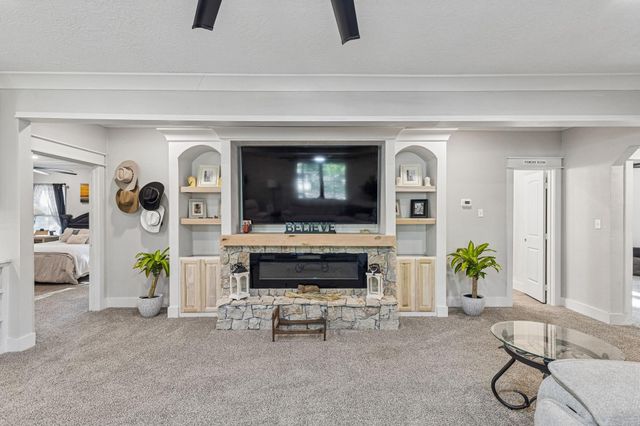 21751 Cherry Street, New Caney, TX 77357