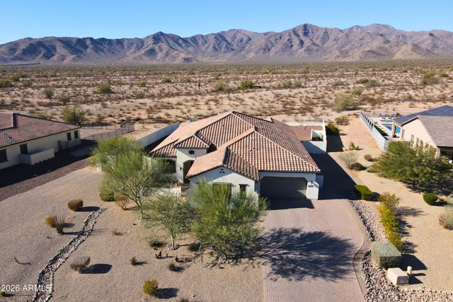 8424 N 194TH Drive, Waddell, AZ 85355