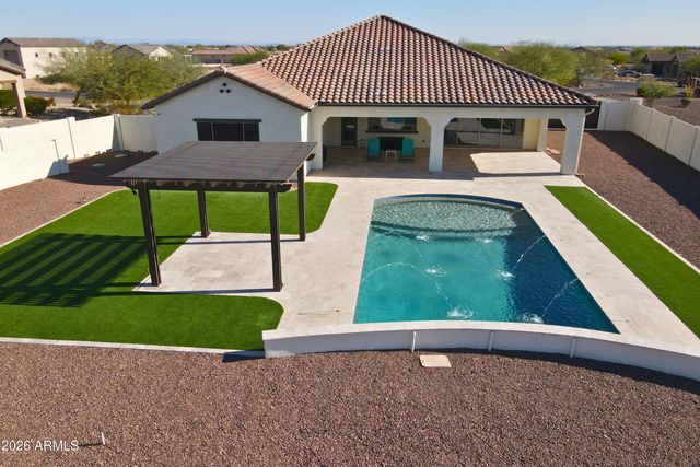 8424 N 194TH Drive, Waddell, AZ 85355