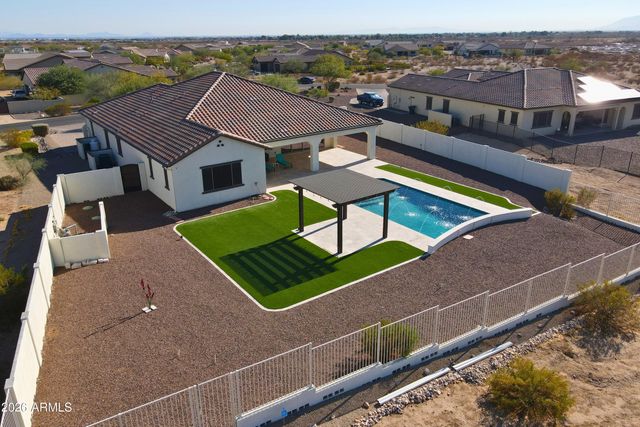 8424 N 194TH Drive, Waddell, AZ 85355