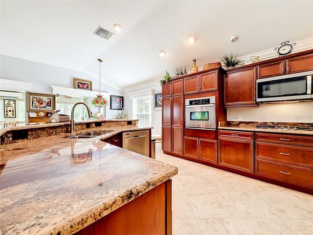 2547 DIVIDING CREEK PATH, The Villages, FL 32162
