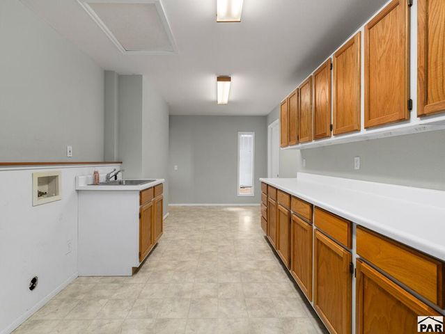 809 S Greenway Ave, Pueblo West, CO 81007