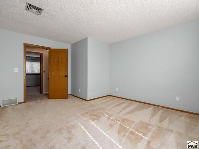 809 S Greenway Ave, Pueblo West, CO 81007