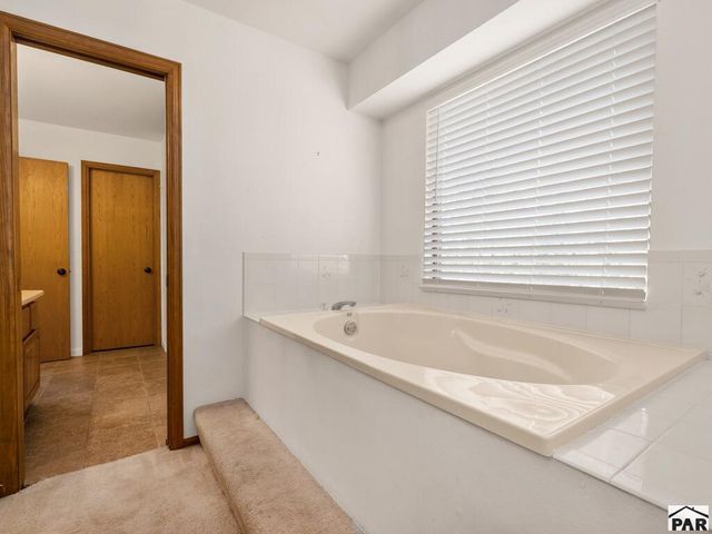 809 S Greenway Ave, Pueblo West, CO 81007