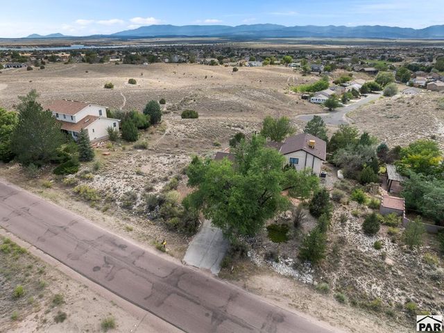 809 S Greenway Ave, Pueblo West, CO 81007