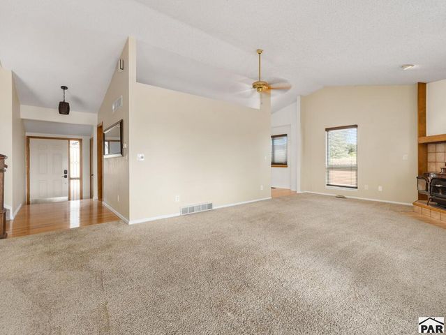 809 S Greenway Ave, Pueblo West, CO 81007