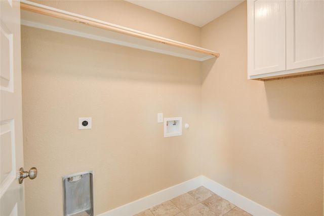 2306 19th Avenue N, Texas City, TX 77590