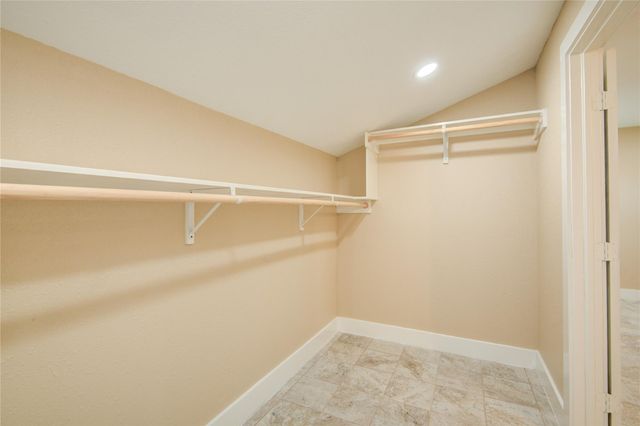 2306 19th Avenue N, Texas City, TX 77590